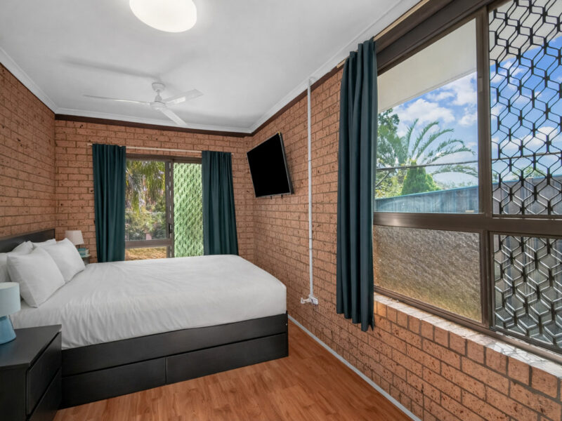 Flood-Free 4-Bedroom brick Home on 603m² – Ideal for Investors or Owner-Occupiers