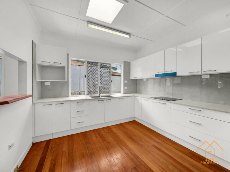 Spacious 5-Bedroom Family Home with Granny flat Potential
