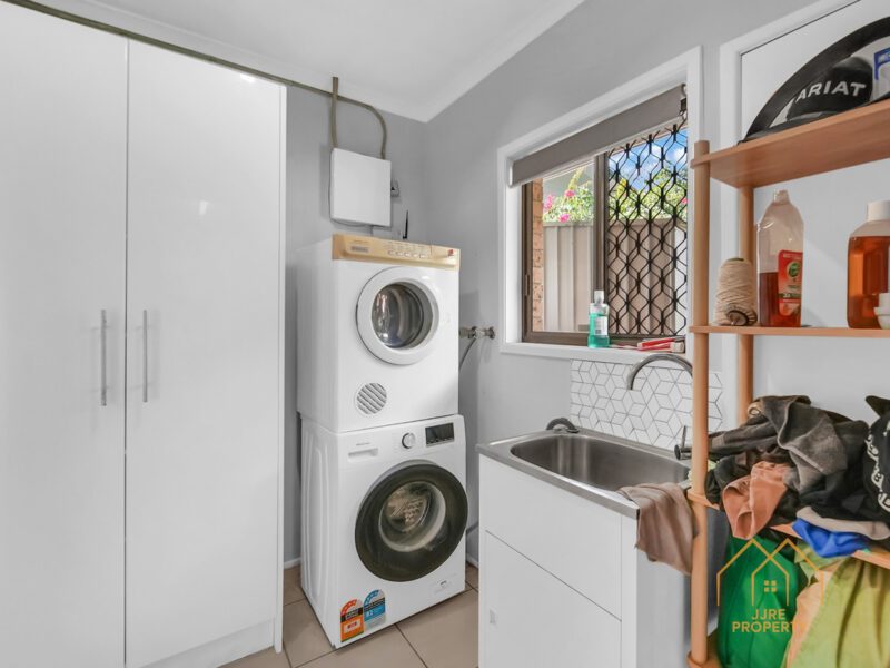Flood-Free 4-Bedroom brick Home on 603m² – Ideal for Investors or Owner-Occupiers