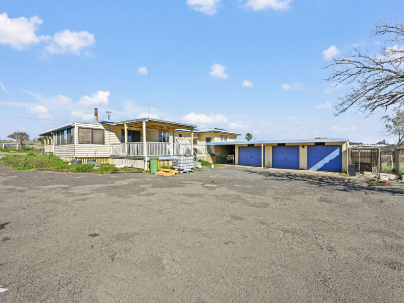 12 Lots DA approved Land and House
