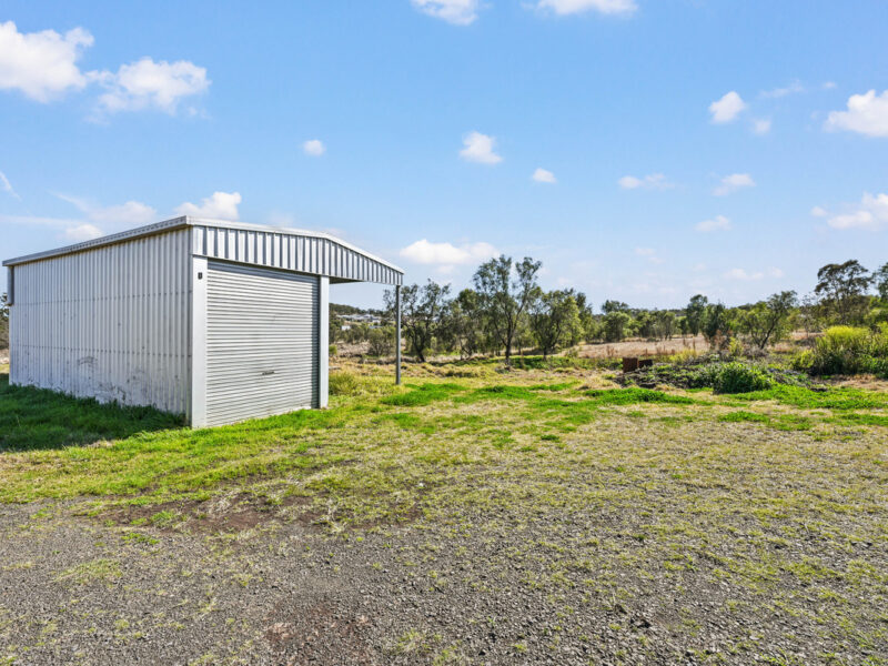 12 Lots DA approved Land and House